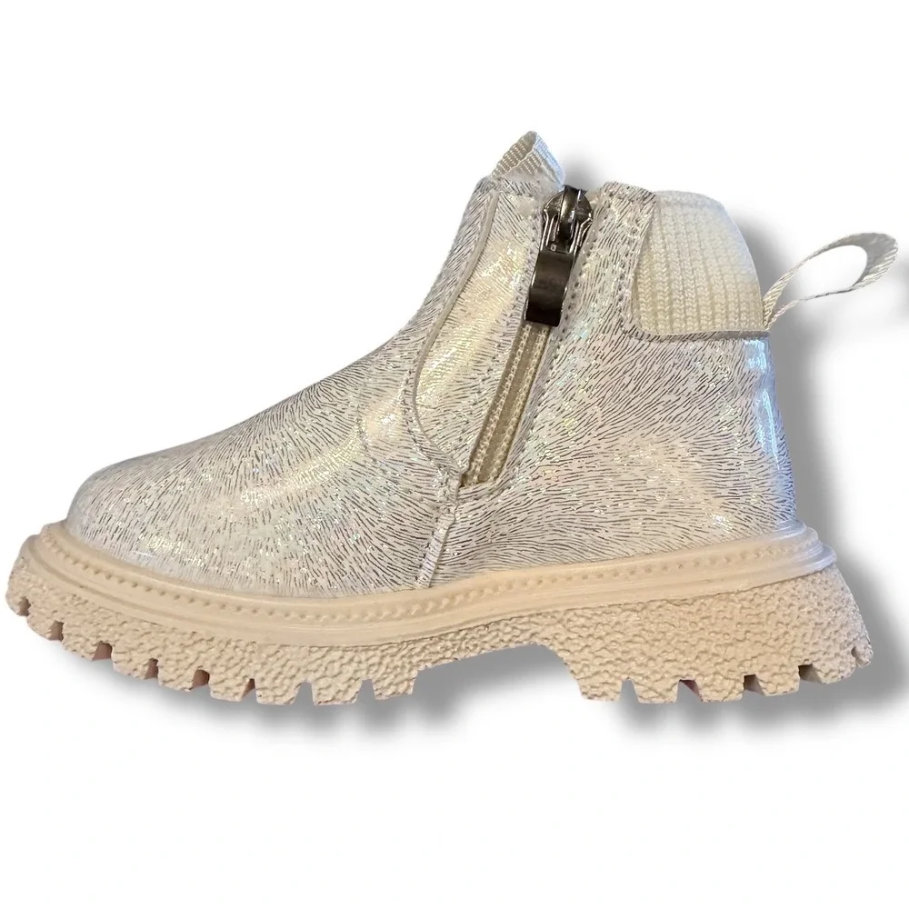 NIB Kids Girls Iridescent Glitter Winter Boots Side Zip Comfort Warm Sz 8